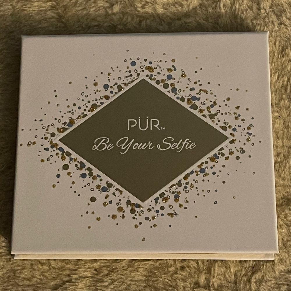 PUR Be Your Selfie Eyeshadow Pallet